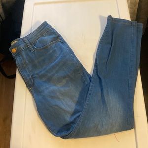 Universal thread mid rise skinny jeans